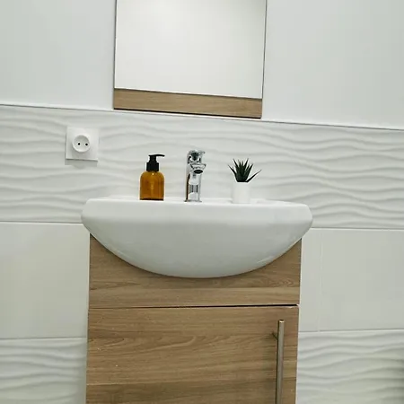 Nid Confort - 2 Pas A La Place De Jaude كليرمونت-فيراند